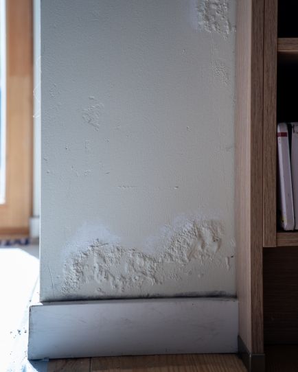 vocht in muren bestrijden