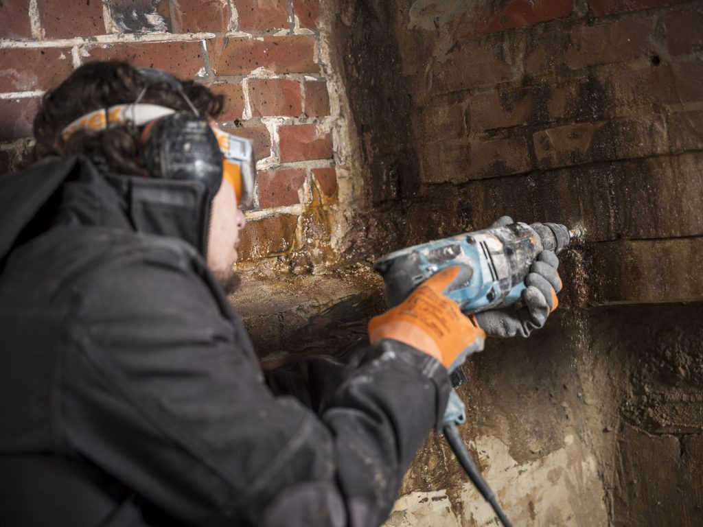 muurvocht bestrijden